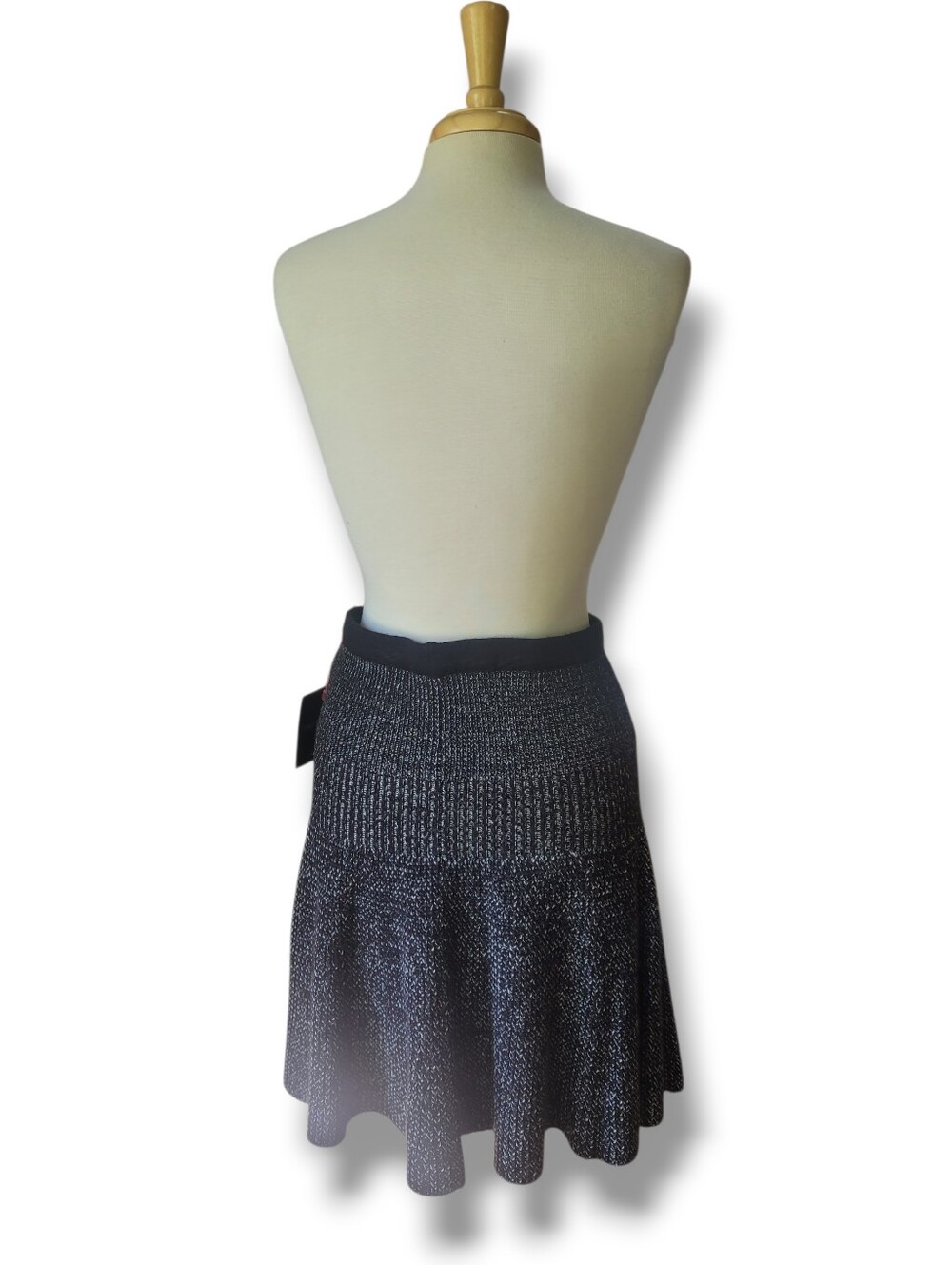 Cynthia Rowley Grey/Black Wool Blend Swing Mini Skirt. Size M - Picture 7 of 12